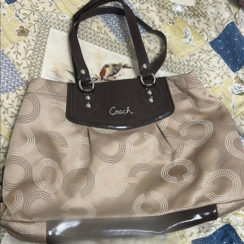 Authentic Coach Brown and Cream Shoulder Bag with Stylish Pattern
